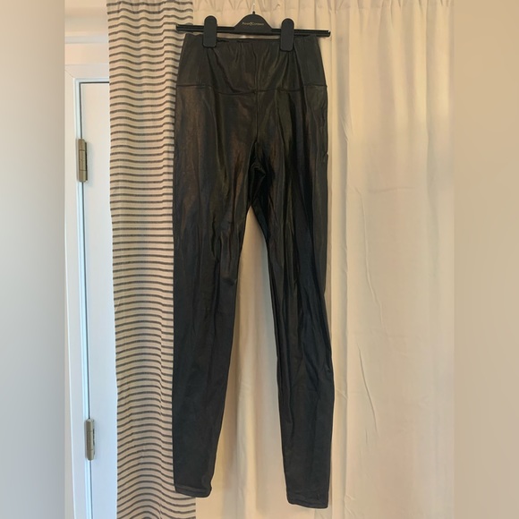 Wilfred Free vegan leather Daria legging sz. M - Picture 1 of 3
